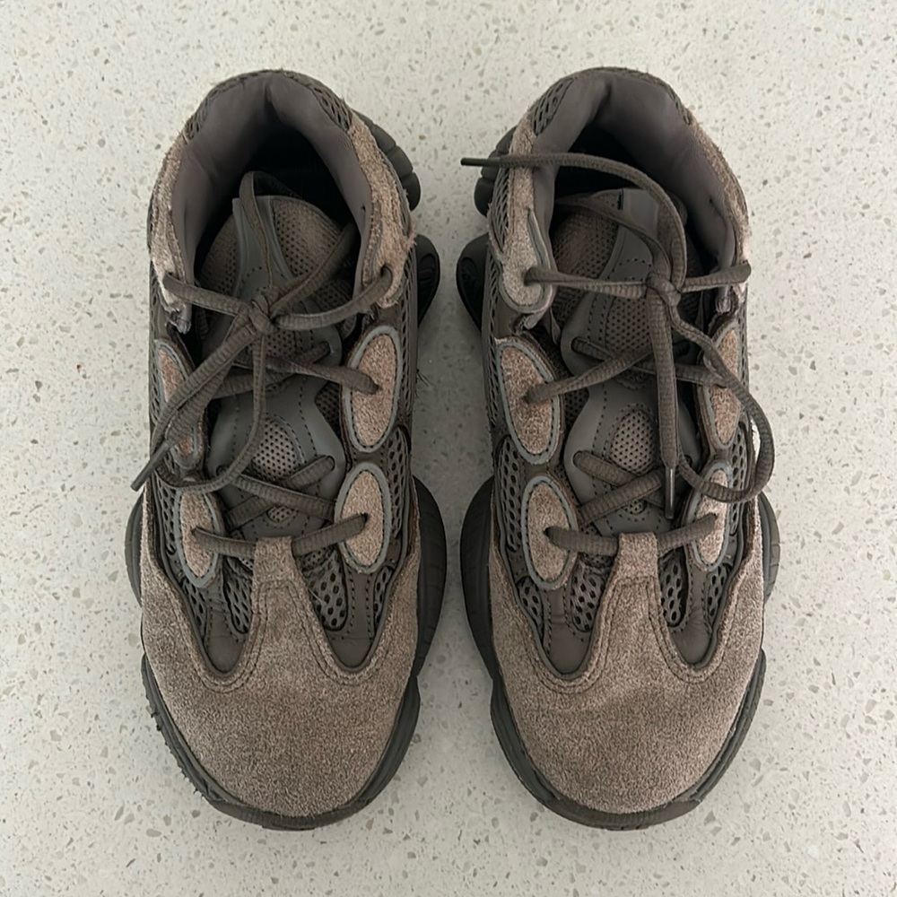 Yeezy 500 “Brown clay”
